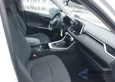 2024 Toyota Rav4 Le z USA, uszkodzony, nr VIN 2T3G1RFV3RC463800